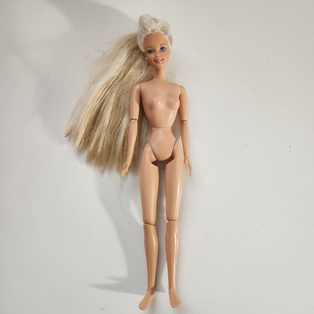 Vintage 1991 Mattel Barbie Doll With Blonde Hair & Articulated Limbs